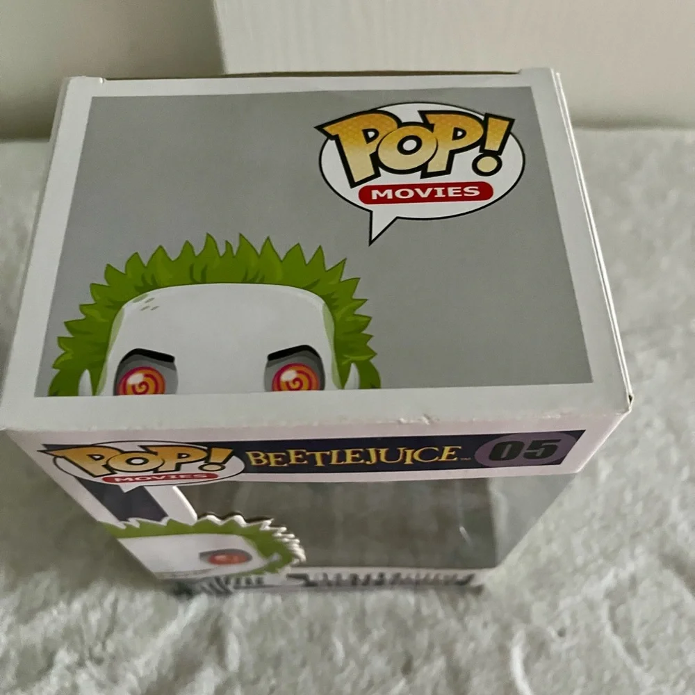 - Beetlejuice funko pop # 05 striped suit NIB Vaulted - Picture 6 of 6